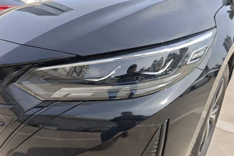 Used Nissan Sylphy 2023 1.6L CVT Black Gold Edition Left Front Headlight