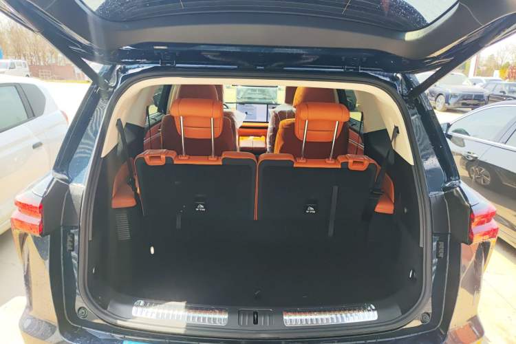 Used Wey Lanshan 2025 Four-Wheel Drive Max