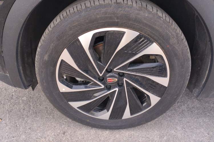 Used Hongqi HS7 PHEV 2024 2.0T PHEV Four-Wheel Drive Flagship Edition 7 Seats
