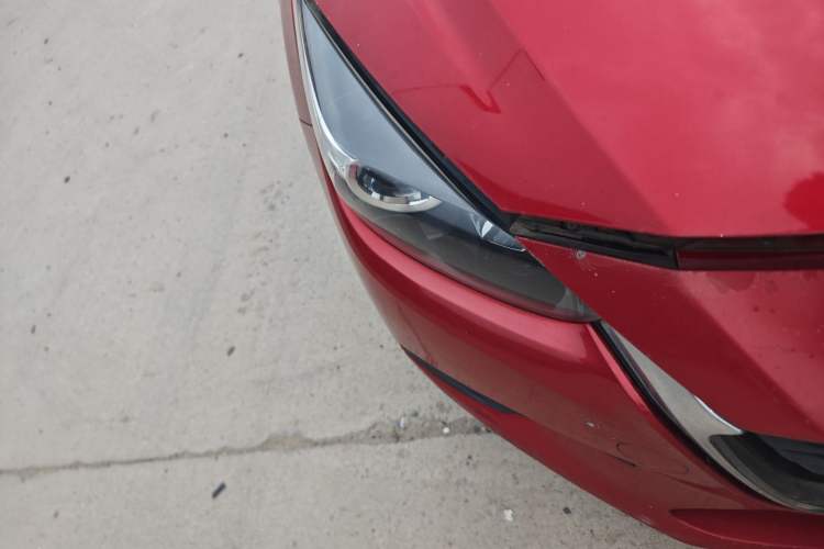 Used Mazda 3 Axela 2017 Sedan 1.5L Automatic Comfort Model Emission Standard China V Right Front Headlight
