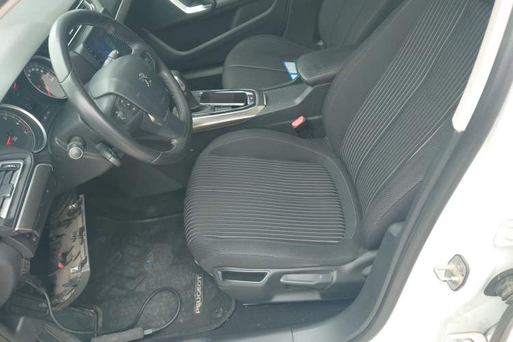 Used Peugeot 408 2015 1.2T Automatic Luxury Edition Left Front Seat