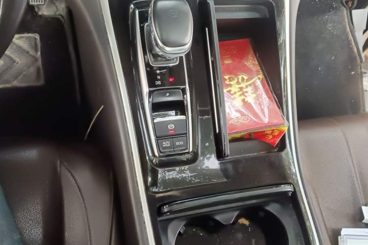 Used GAC Trumpchi M8 2021 Lingxiu Series 390T Deluxe Edition Gear Lever