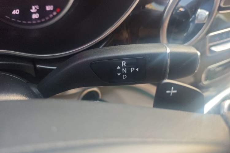 Used Mercedes-Benz V-Class 2018 V 260 Prestige Edition China VI