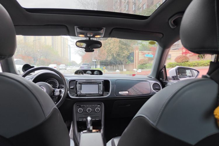 Used Volkswagen Beetle 2014 2.0 TSI Turbo Version Headliner