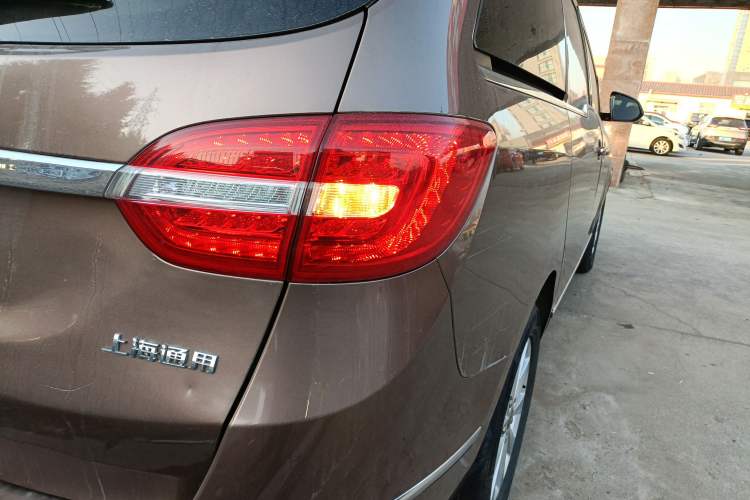 Used Buick GL8 2018 28T Luxury Model China VI Standard
