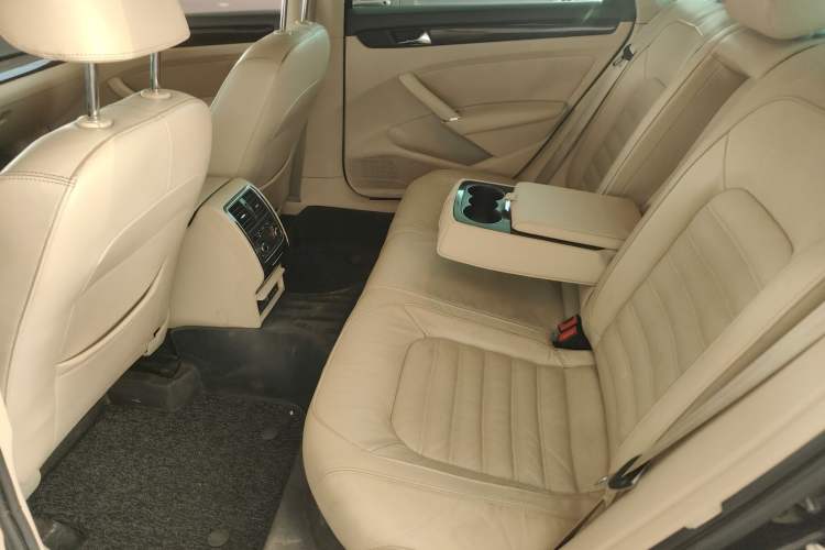 Used Volkswagen Passat 2015 1.8TSI DSG Prestige Edition
