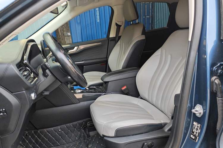 Used Ford Escape 2020 EcoBoost 245 Four-Wheel Drive Luxury Edition