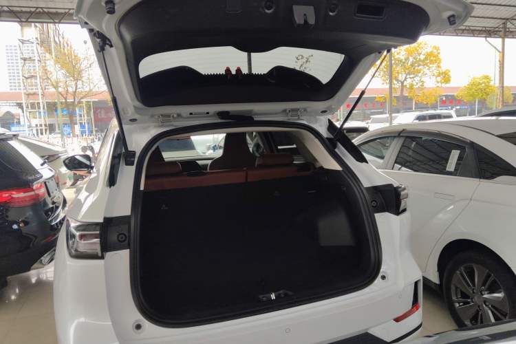 Used CHANGAN CS55PLUS 2024 3rd Generation 1.5T DCT Excellence Model Trunk