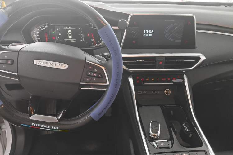 Used SAIC MAXUS G50 2023 PLUS 1.5T Happiness-Recommended Automatic Start Edition Center Console