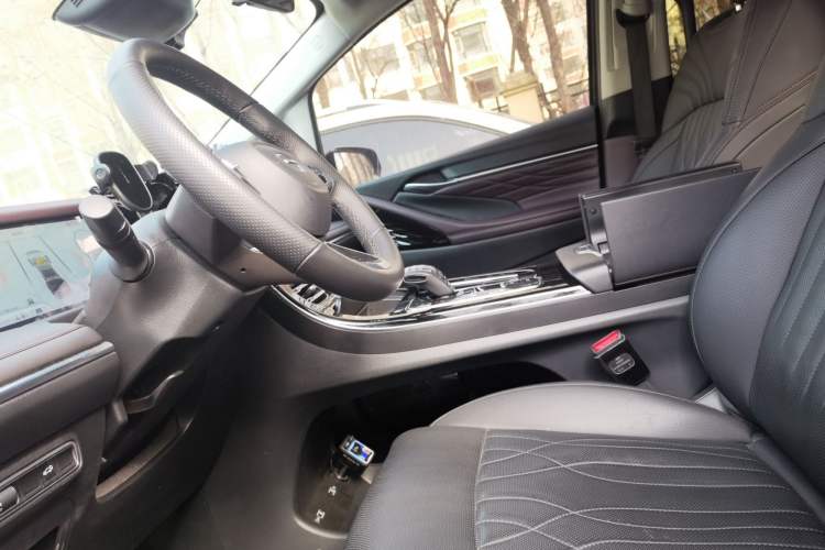 Used GAC Trumpchi M8 2024 Master Series 400T Prestige Edition
