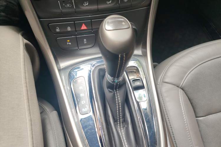 Used Chevrolet Malibu 2013 2.4L Automatic Luxury Edition