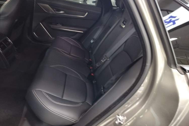 Used Jaguar XFL 2021 XFL 2.0T P250 All-Wheel-Drive Shimmering Black Sport Edition