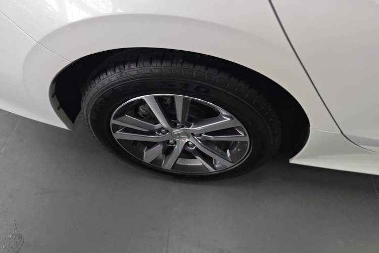 Used Honda Civic 2023 240TURBO CVT Dynamic · Center Stage Special Edition
