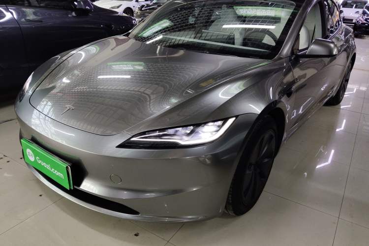 Used Tesla Model 3 2023 Long-Range All-Wheel-Drive Version
