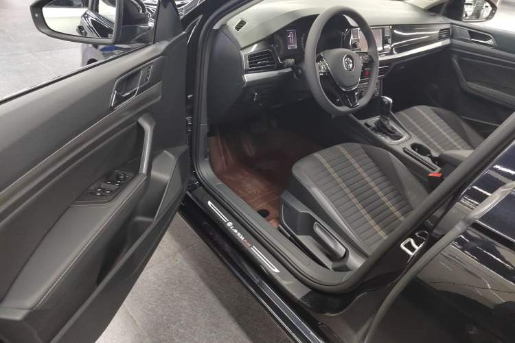 Used Volkswagen Lavida 2019 280TSI DSG Comfort Edition China VI standard Driver Seat