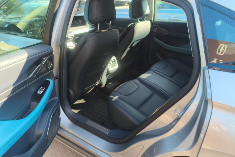 Used Lincoln Z 2024 2.0T Two-Wheel Drive Prestige Hybrid Version