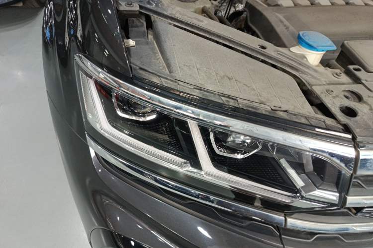 Used Volkswagen Teramont X 2021 530 V6 Four-Wheel Drive Prestige Flagship Edition Right Front Headlight