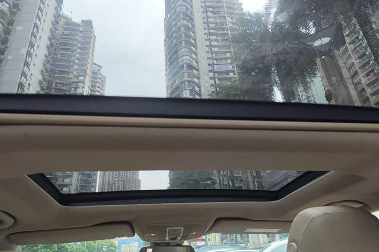 Used Mercedes-Benz M-Class 2012 ML 350 Sport Edition Headliner