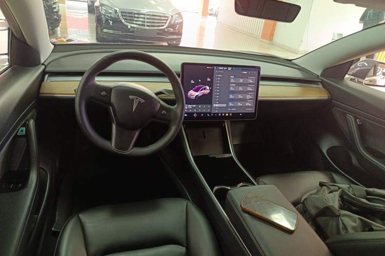 Used Tesla Model 3 2019 Standard Range Rear-Drive Upgraded Version Center Console