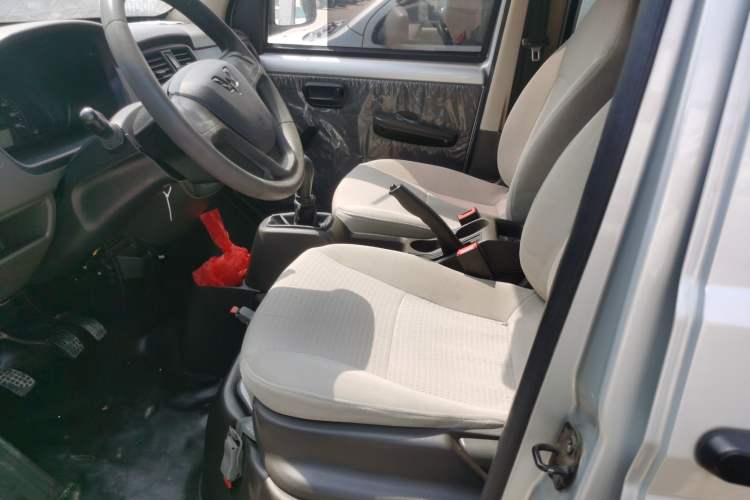 Used Wuling Rongguang S 2021 1.2L Base Model Window-Sealed 5-Seat LSI Car
