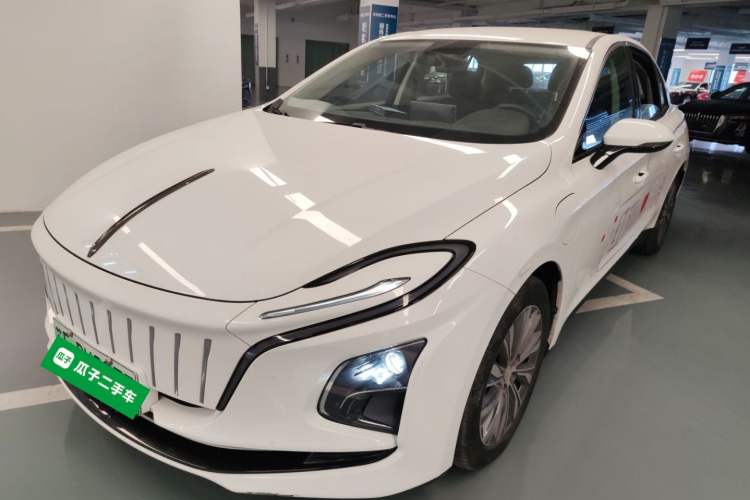 Used Hongqi E-QM5 2022 431 km Charge & Enjoy Edition