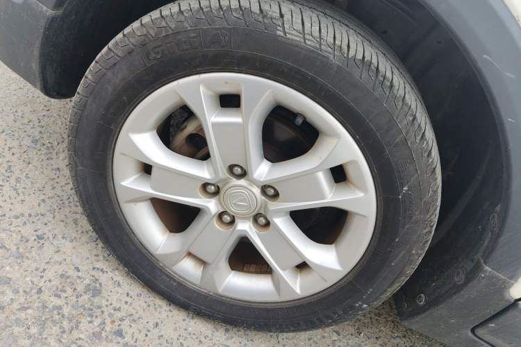 Used CHANGAN CS15 2016 1.5L Manual Fashion Edition
