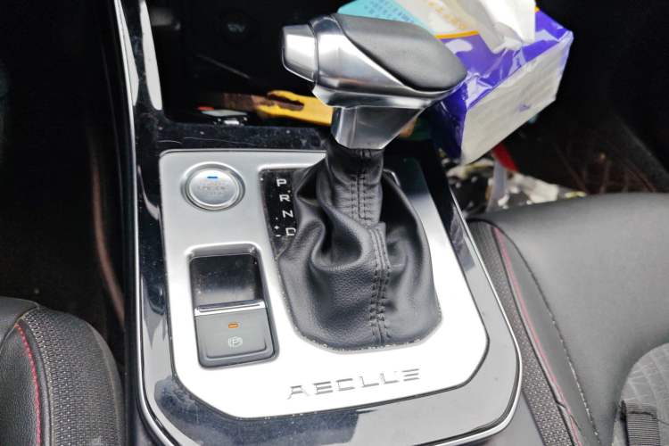 Used Dongfeng Aeolus Yixuan 2020 230T Automatic Dazzle Track Edition