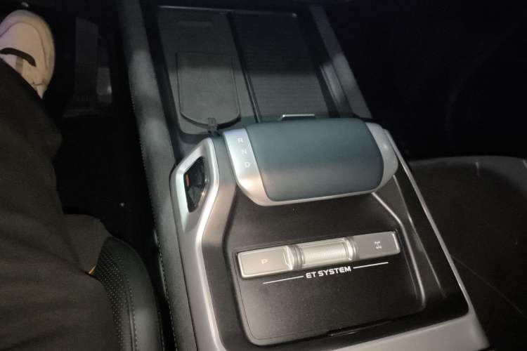 Used Deepal G318 2025 Worry-Free Adventure Edition Four-Wheel Drive Secret Realm Version Gear Lever