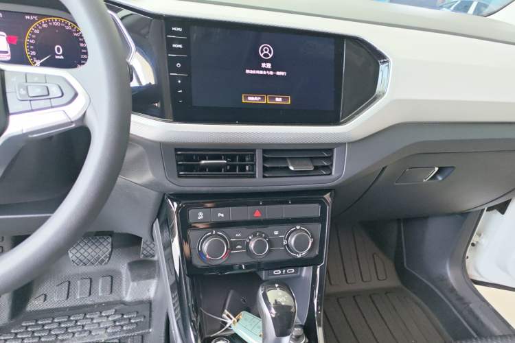 Used Volkswagen Tacqua 2021 1.5L Automatic Yue Zhi Lian Edition Audio And AC Panel