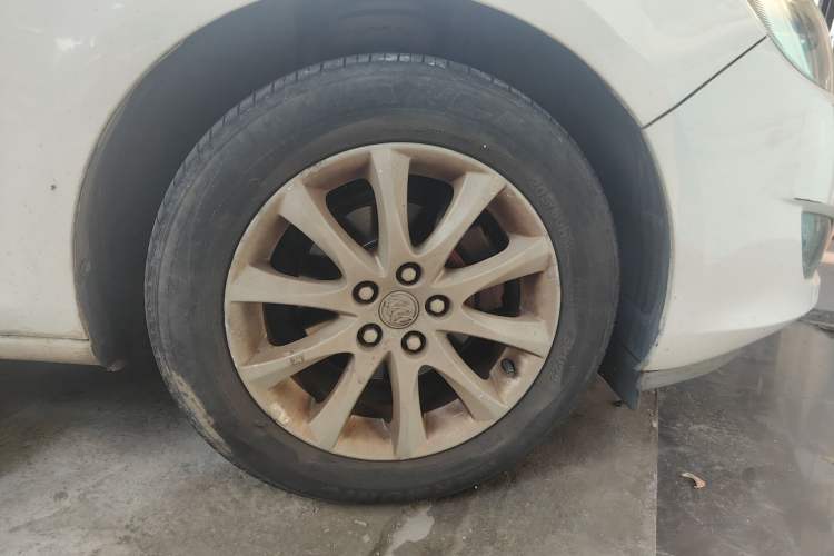 Used Buick GT 2012 XT 1.6L Manual Entry-Level Model
