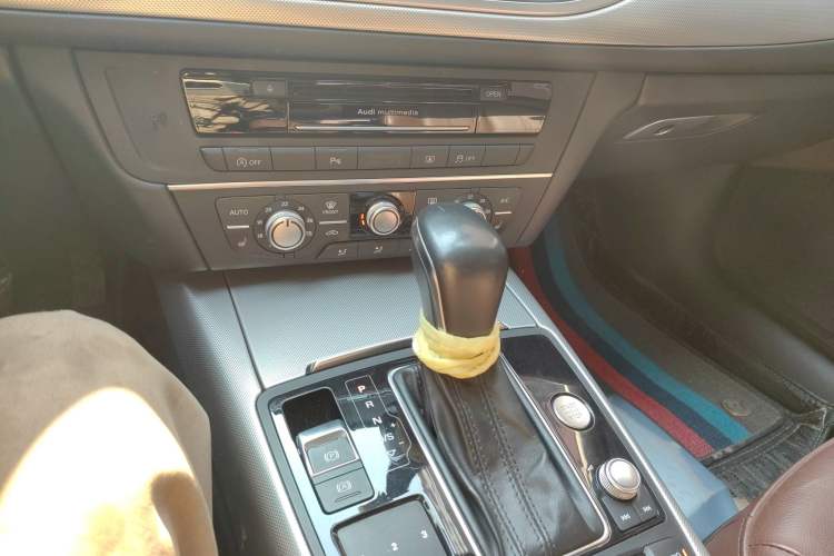 Used Audi A6L 2018 30th Anniversary Edition 35 TFSI Fashion Model
