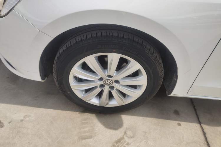Used Volkswagen Bora 2019 Bora Legend 1.5L Manual Fashion Edition China VI Standard Left Front Wheel Hub