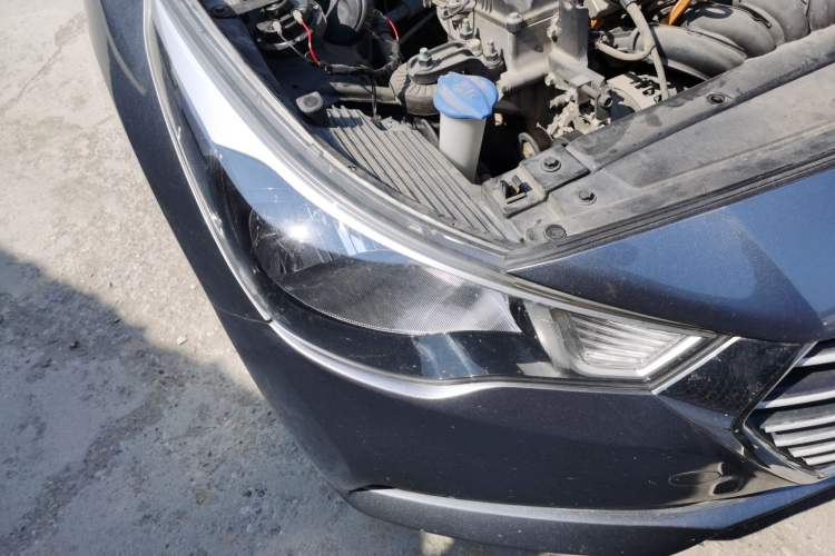 Used Hyundai Verna (new generation) 2016 1.4L Manual Cool Edition GLS Right Front Headlight