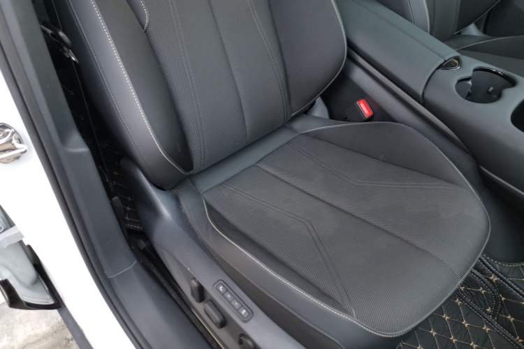 Used Volkswagen ID.UNYX 2024 Pro Long-Range Version