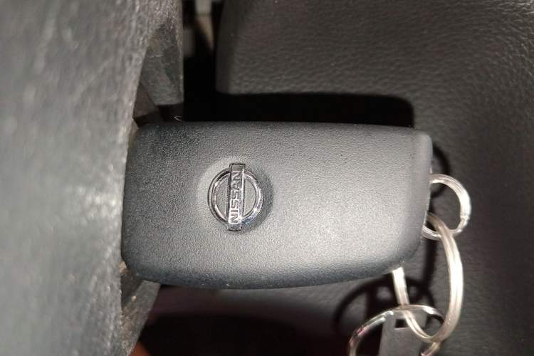 Used Nissan Qashqai 2016 2.0L CVT Elite Edition Interior 1