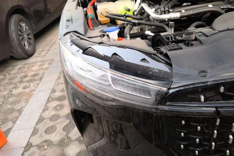 Used Lincoln Z 2024 2.0T Two-Wheel Drive Luxury Hybrid Version Right Front Headlight