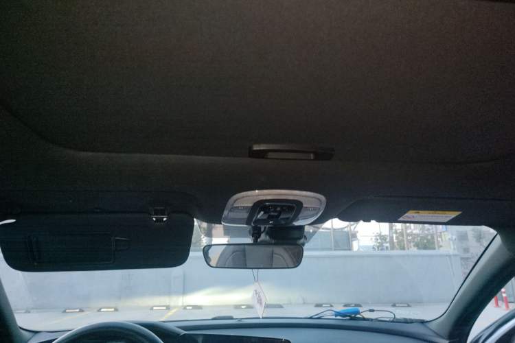 Used Hyundai Elantra 2022 240TGDi DCT LUX Prestige Edition