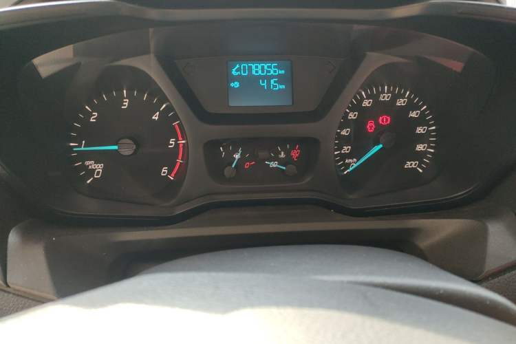 Used Ford Transit 2019 2.0T Diesel Multi-Purpose Commercial Vehicle Short Wheelbase Low Roof 6-Seater China VI Standard