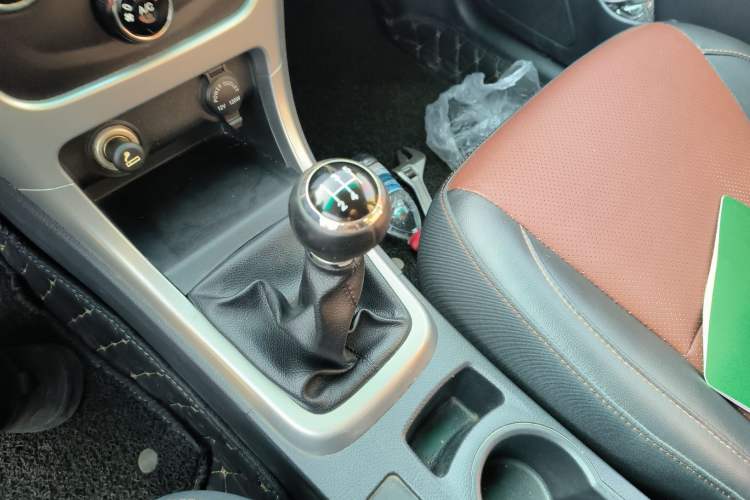 Used BYD F3 2015 Energy-Efficient Model 1.5L Manual Comfort Edition