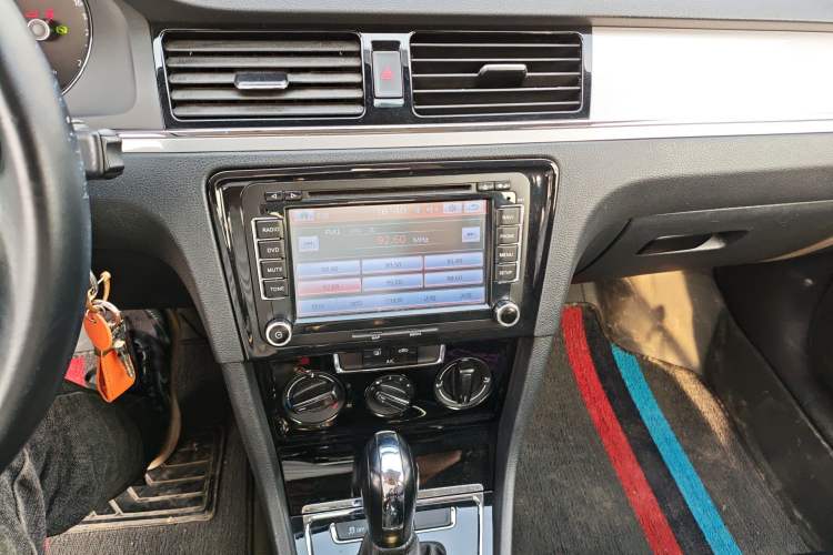 Used Volkswagen Bora 2014 1.6L Automatic Fashion Model