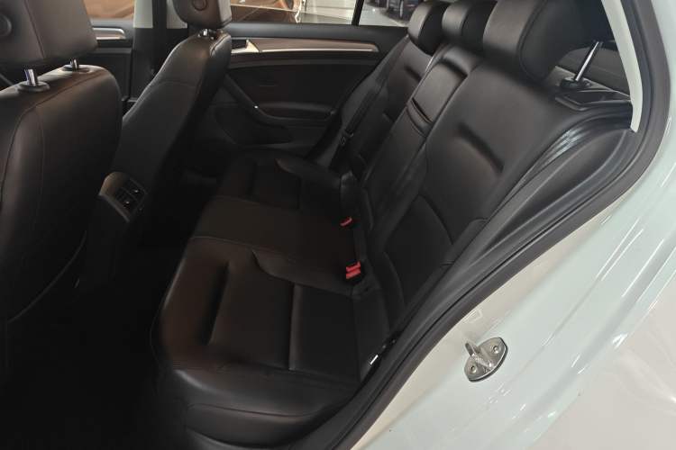 Used Volkswagen Golf 2017 230TSI Automatic Comfort Edition – Celebrating Milestone of One Million Units