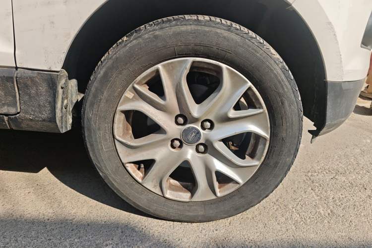 Used Ford EcoSport 2013 1.5L Automatic Fashion Model
