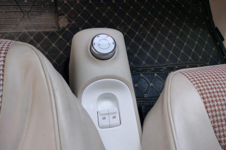 Used Wuling Hongguang MINIEV 2024 3rd Generation 215km Advanced Version Gear Lever