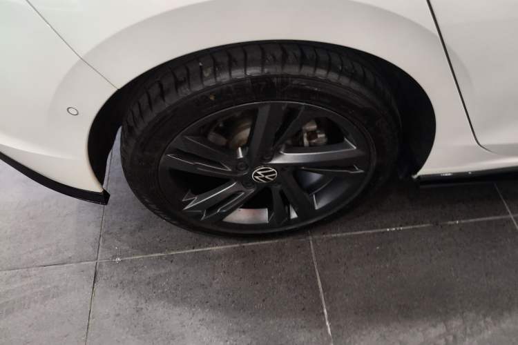 Used Volkswagen Golf 2023 280TSI DSG R-Line Lite Exterior 5