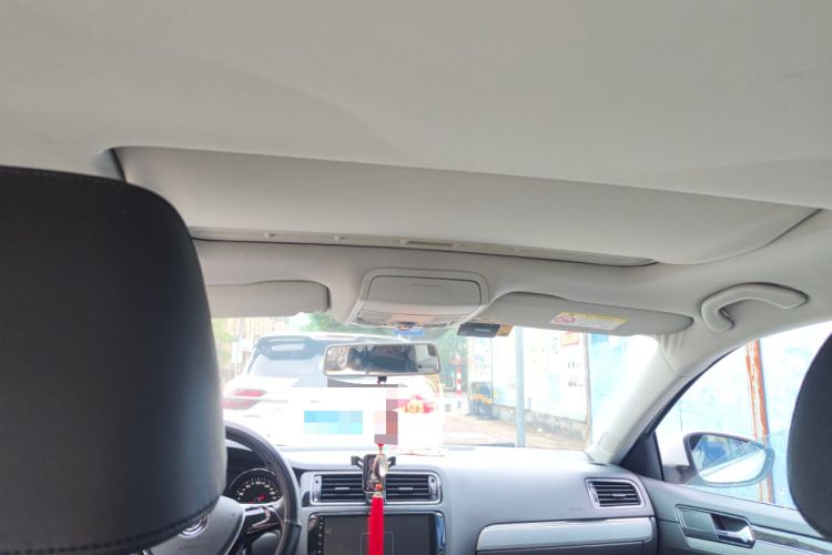 Used Volkswagen Sagitar 2016 230TSI 25th Anniversary Edition Headliner