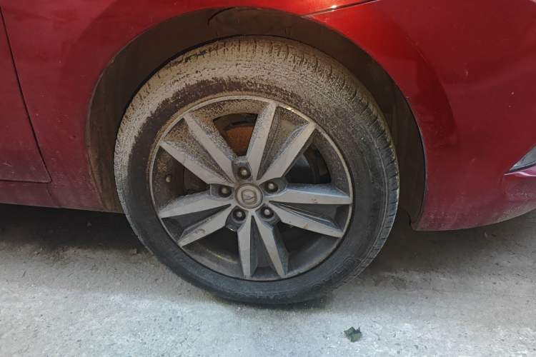 Used CHANGAN Eado 2015 1.6L Manual Luxury Model China IV Standard Right Front Wheel Hub