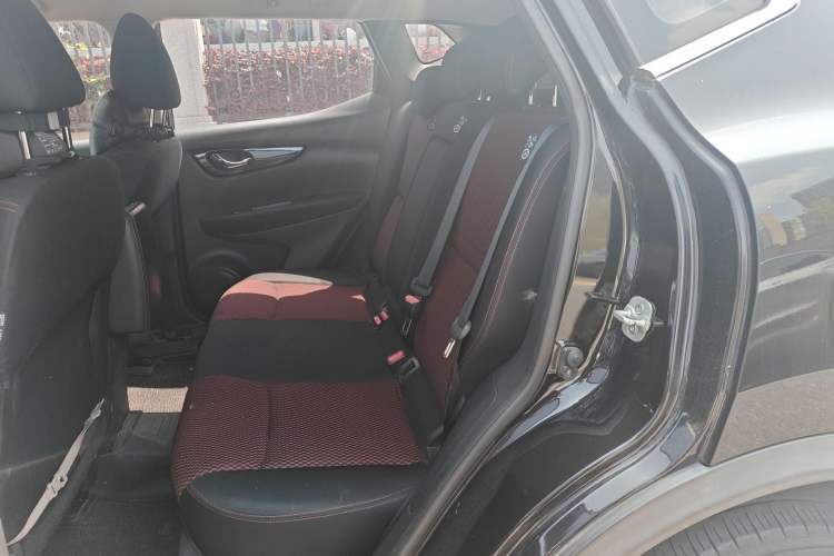 Used Nissan Qashqai 2016 2.0L CVT Elite Edition Left Rear Seat