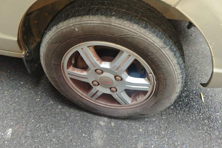 Used Wuling Rongguang 2014 1.2L S Standard Model