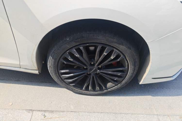 Used Dongfeng Aeolus Yixuan MAX 2023 1.5T Super Cool Trendy Dad Edition
