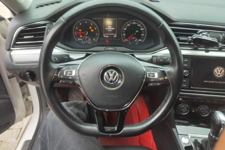Used Volkswagen Lamando 2019 280TSI DSG Comfort Edition China VI standard Steering Wheel